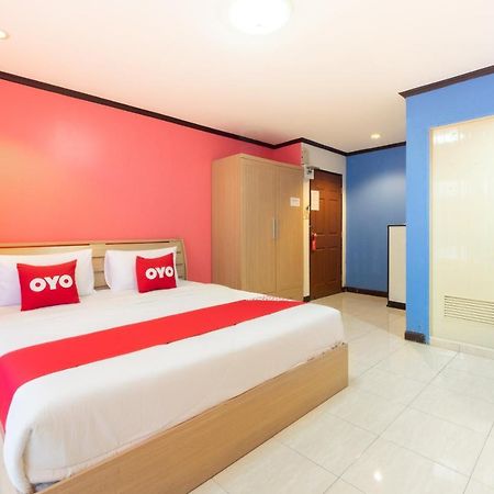 Oyo 75327 Diyana Residence Pattaya Exterior photo